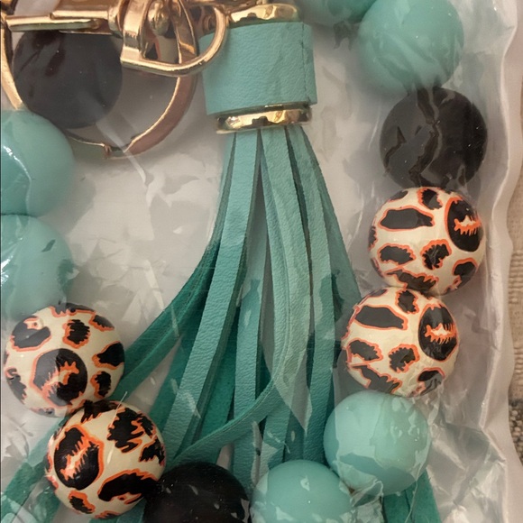Teal and Leopard Beaded Tassel Keychain Purse Charm Brand New - Picture 2 of 2